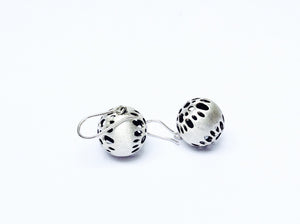 Claudia Lira Jewelry- Parox earrings Silver