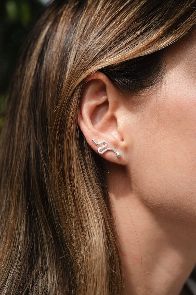 Claudia Navarro Jewelry- Ear cuff  Boa / Silver